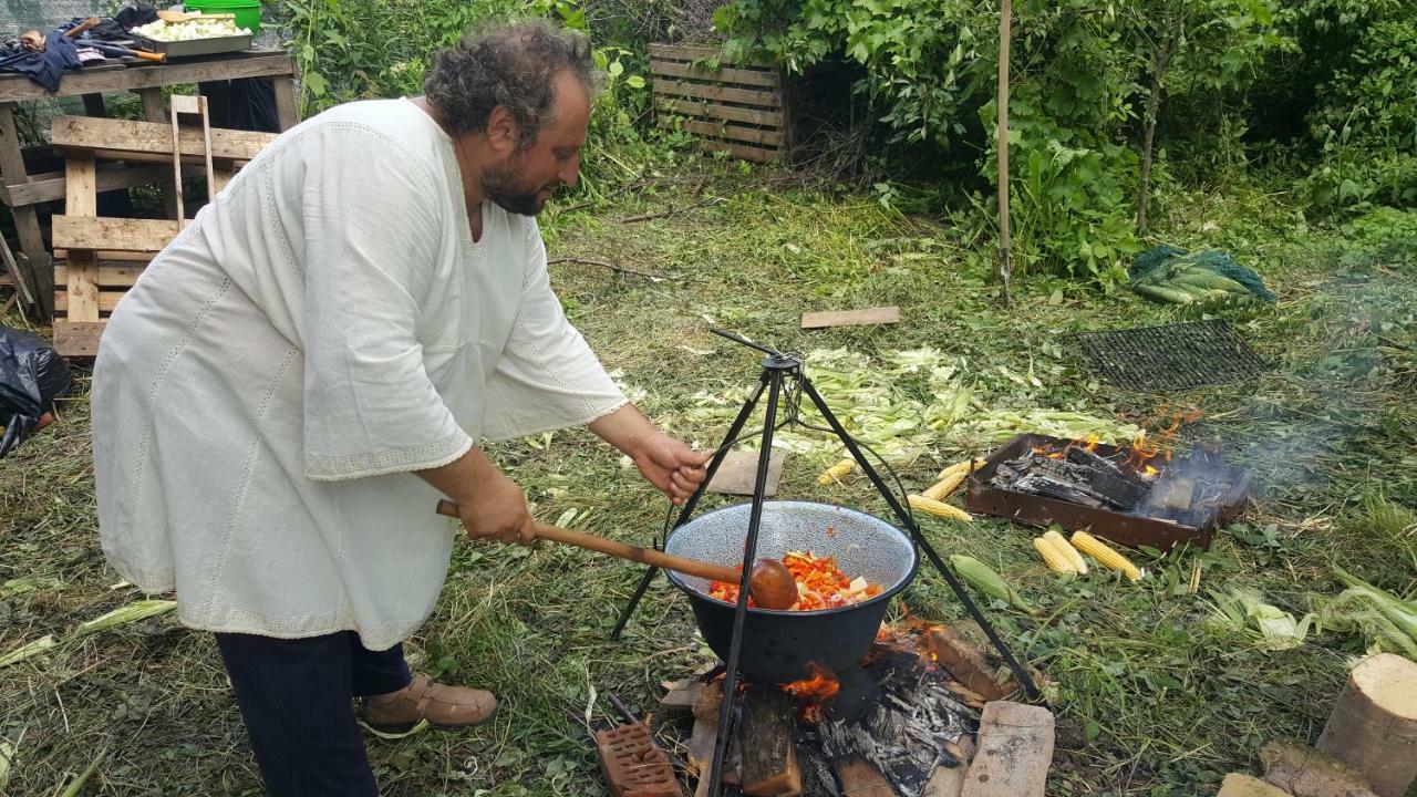 Mountain Tale Vandrerhjem Braşov Eksteriør bilde